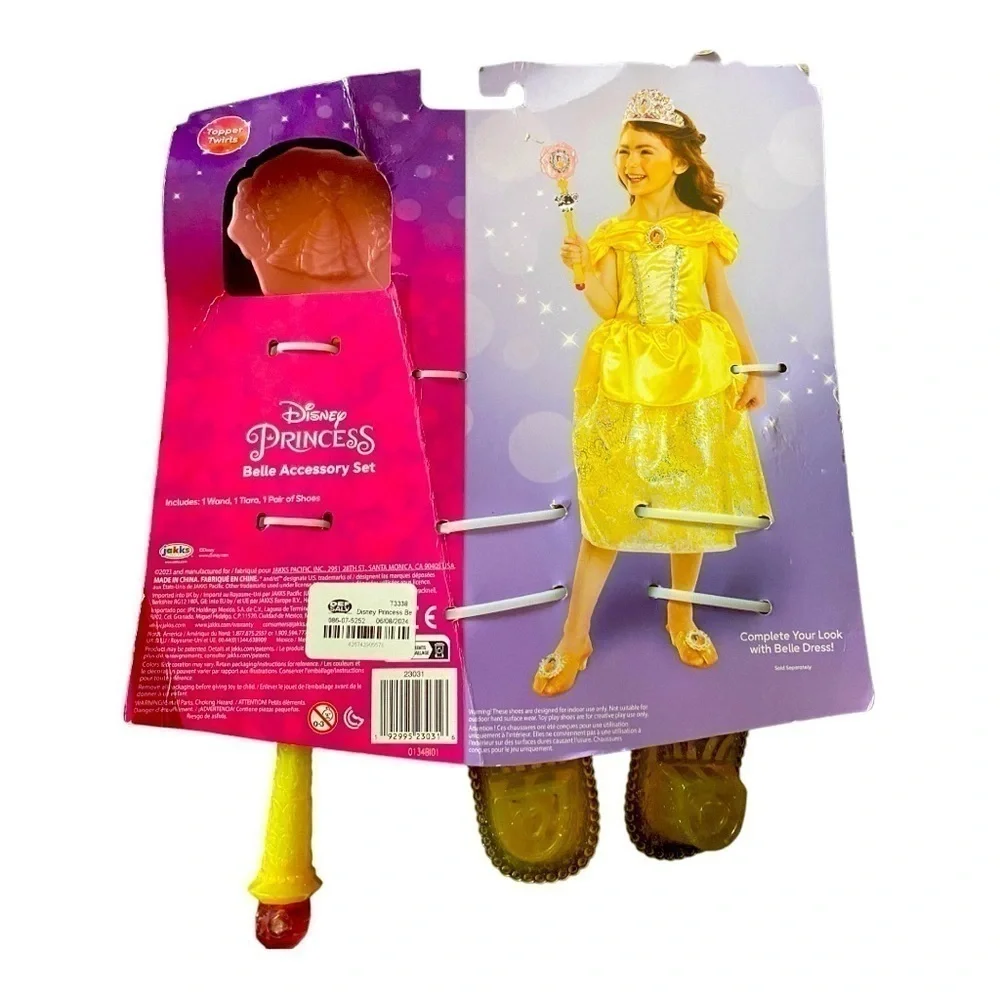 NWT-DISNEY-BELLE ACCESSORY SET
